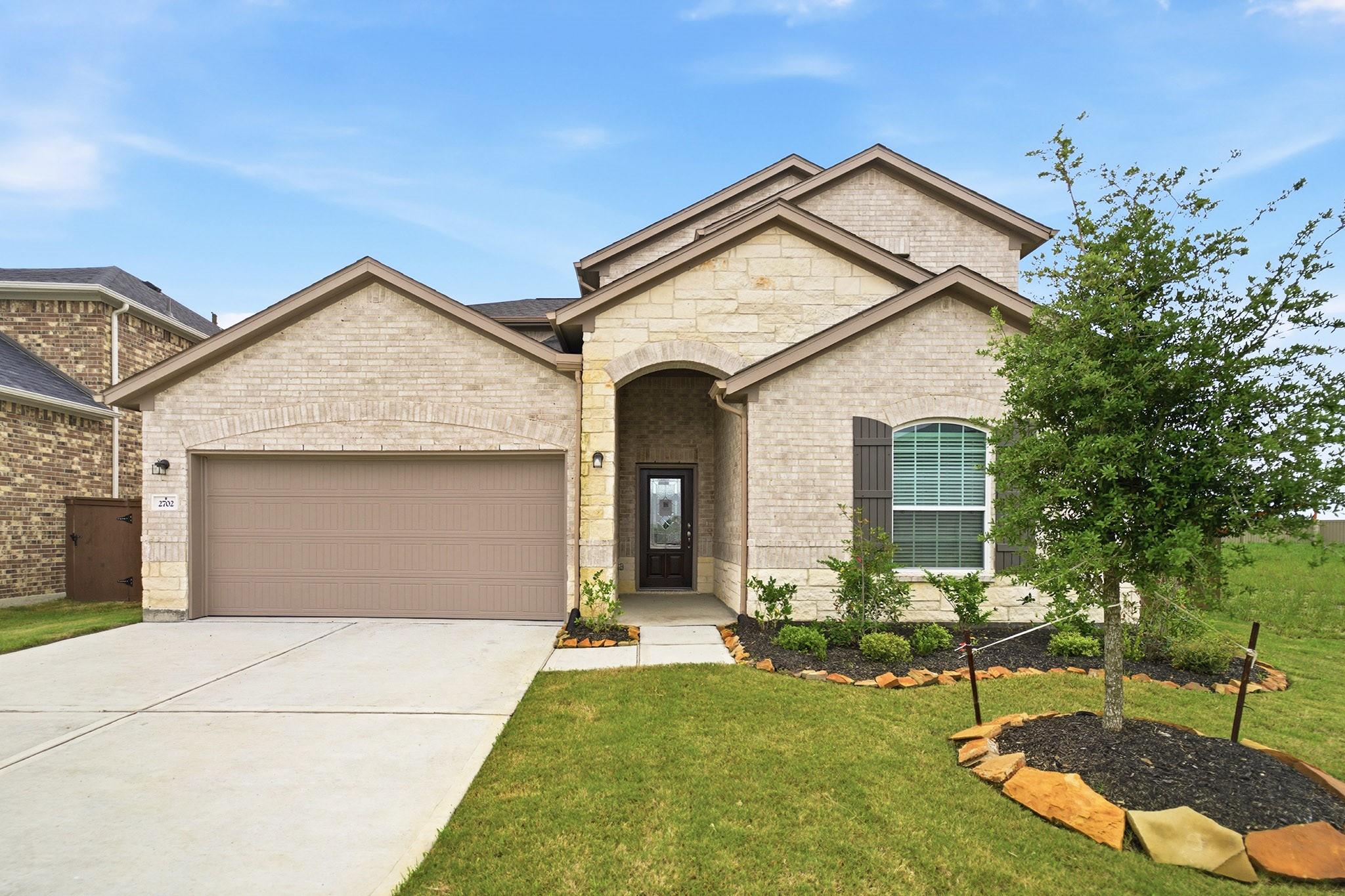 2702 Ruby Laurel Drive