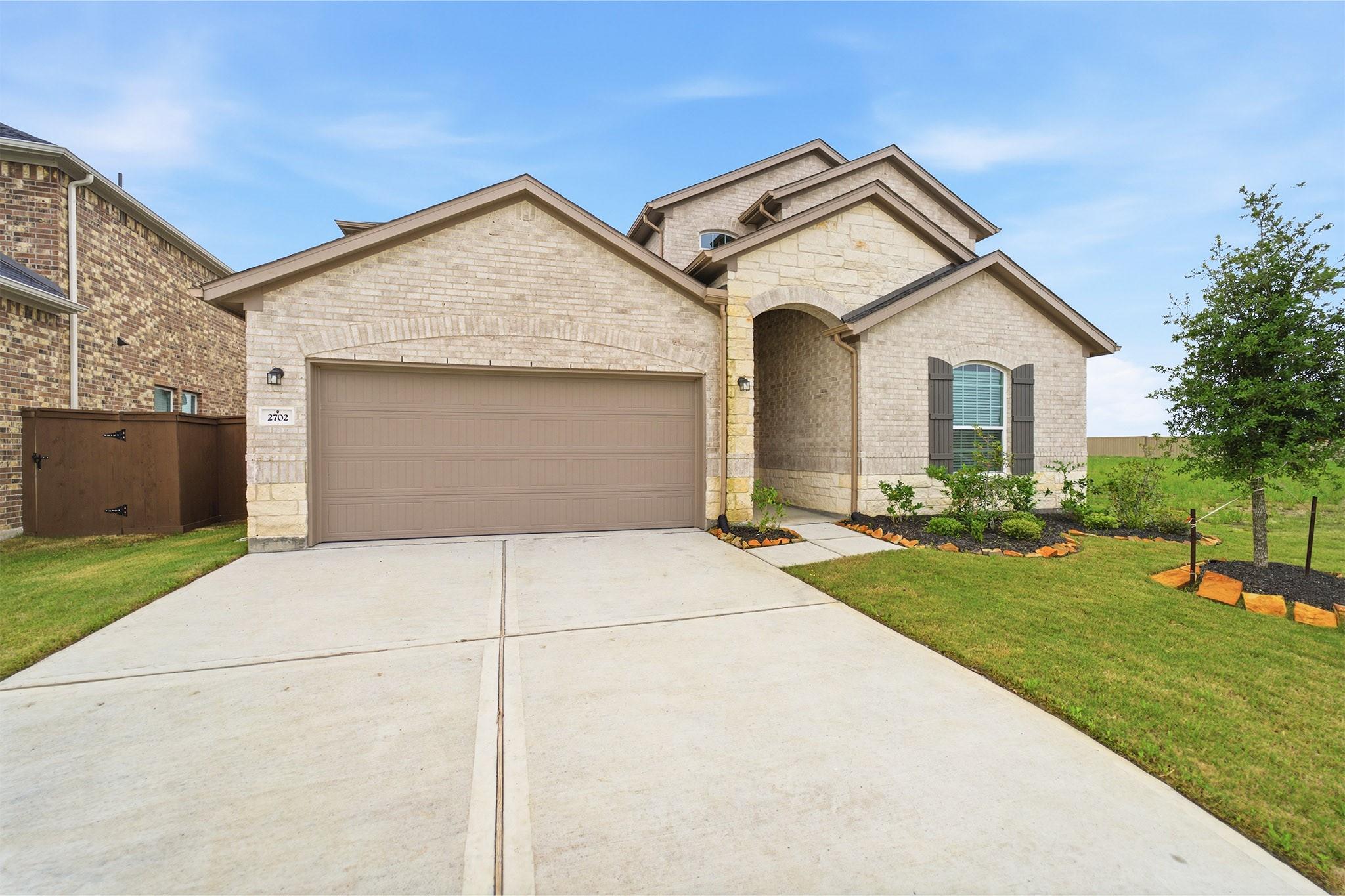 2702 Ruby Laurel Drive