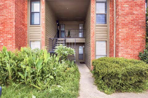 Photo of 8918 Bissonnet Street #112, Houston, TX 77074 (MLS # 12908492)
