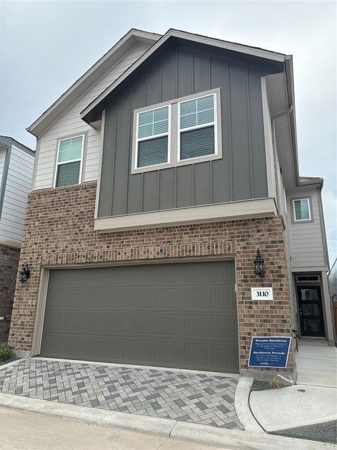 Photo of 3110 Valley Peak Drive Dr, Houston, TX 77063 (MLS # 71059099)