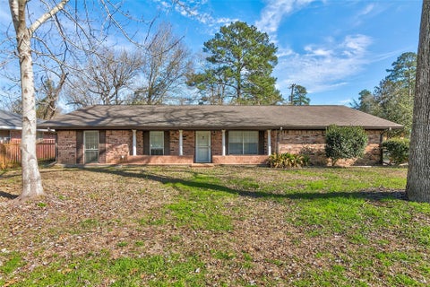 Photo of 1300 Northwood Drive, Jasper, TX 75951 (MLS # 31540436)