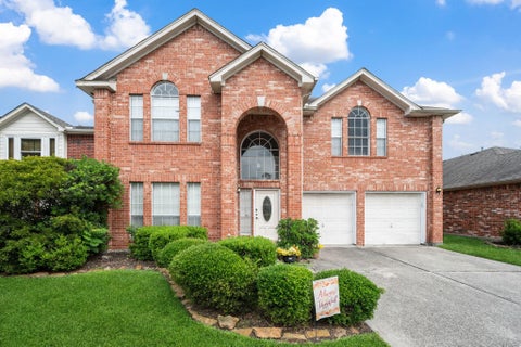Photo of 26900 Castlecliff Lane, Kingwood, TX 77339 (MLS # 97560767)
