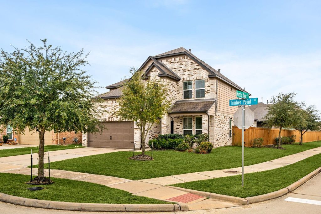 Photo of 32743 Timber Point Drive, Brookshire, TX 77423 (MLS # 52480605)