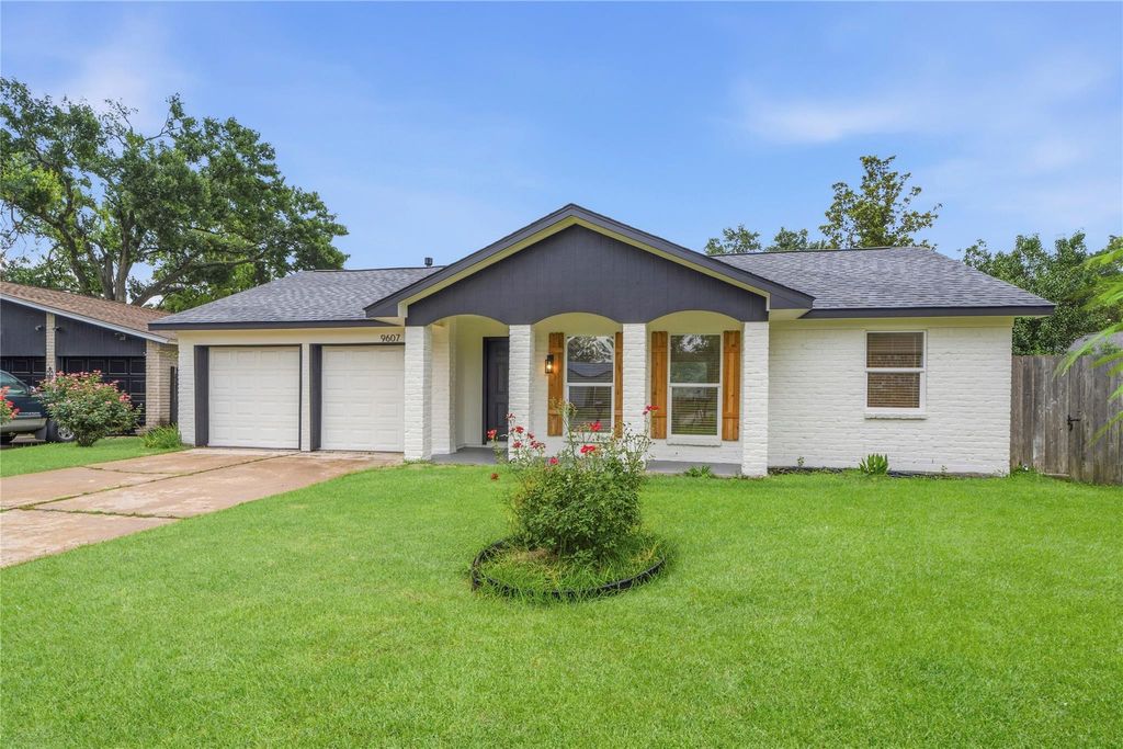 Photo of 9607 Kemp Forest Drive, Houston, TX 77080 (MLS # 37148710)