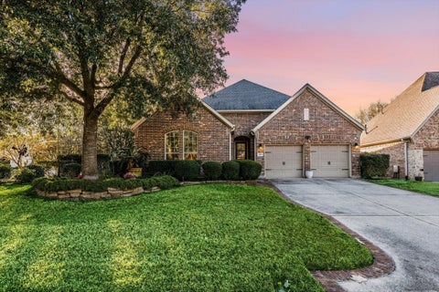 Homes For Sale - 103 Fox Rindle Road<br/> Montgomery, TX 77316