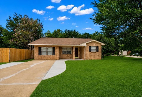 Photo of 235 Live Oak Street, Crosby, TX 77532 (MLS # 11451558)