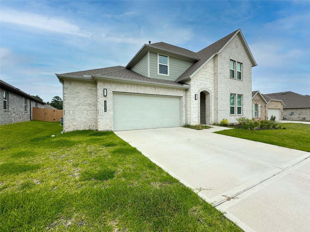 Photo of 15216 Tattle Creek Lane, Conroe, TX 77384 (MLS # 35004317)