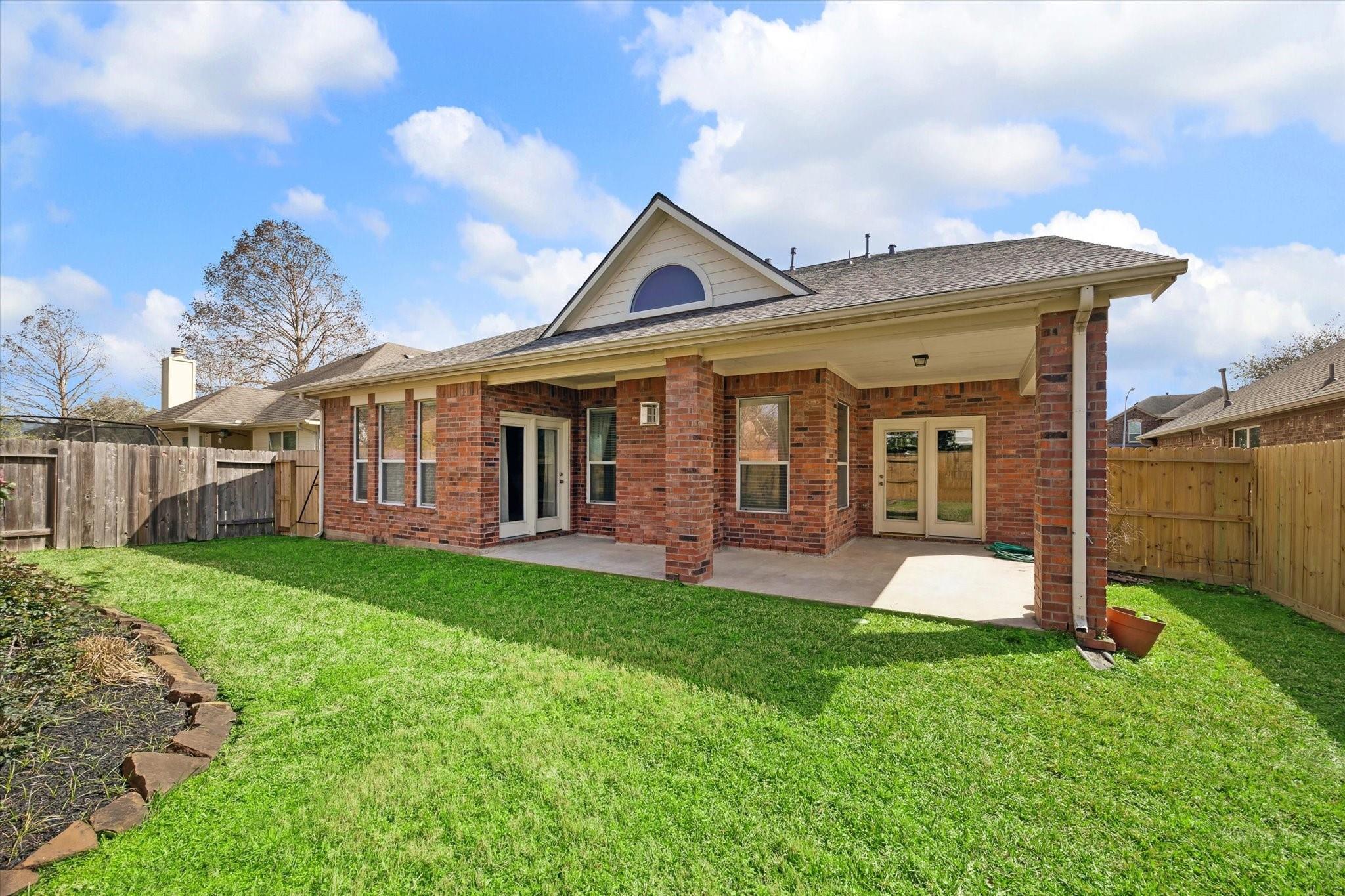 2088 Silverthorn Lane