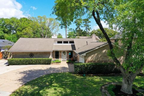 Photo of 20306 Atascocita Shores Drive, Humble, TX 77346 (MLS # 61044566)