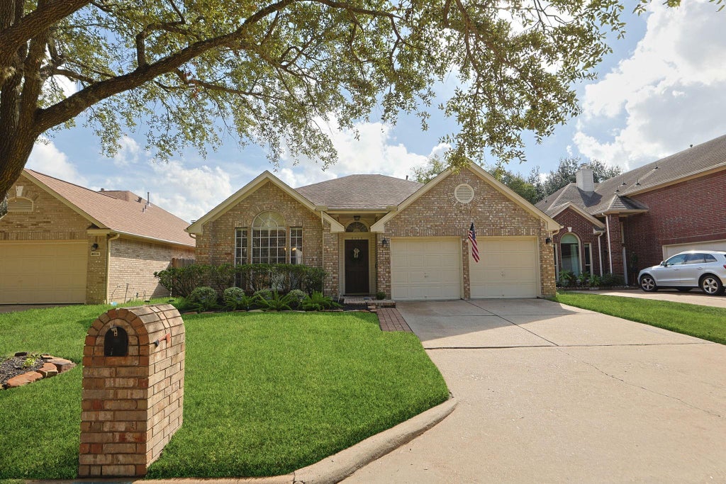 Photo of 8010 Makaha Circle, Houston, TX 77095 (MLS # 47084701)
