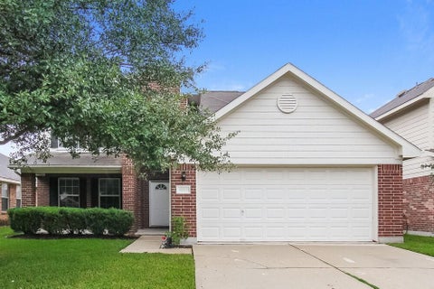 Photo of 6619 Rockwall Trail Drive, Humble, TX 77346 (MLS # 84325931)