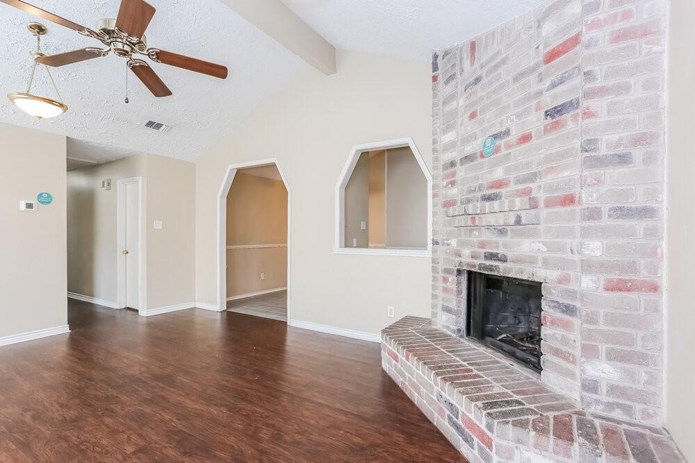 11 Crestbriar Court