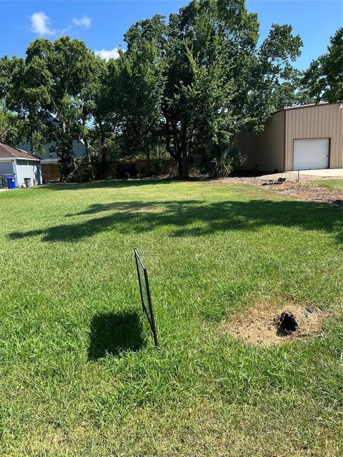 Vacant Land For Sale - TBD Shadylawn Avenue<br/> La Porte, TX 77571