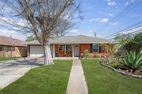 Photo of 4002 Cheena Drive, Houston, TX 77025 (MLS # 81854869)