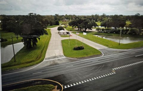 212 Middle Bayou Trail Angleton TX 77515