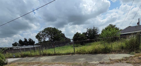 Photo of 5514 Jensen Drive, Houston, TX 77026 (MLS # 18147457)