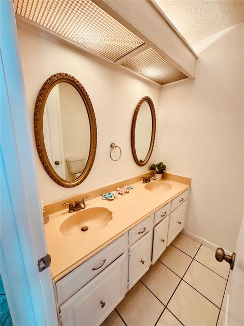 Tiny photo for 11306 Lovebird Lane, Houston, TX 77067 (MLS # 46725914)