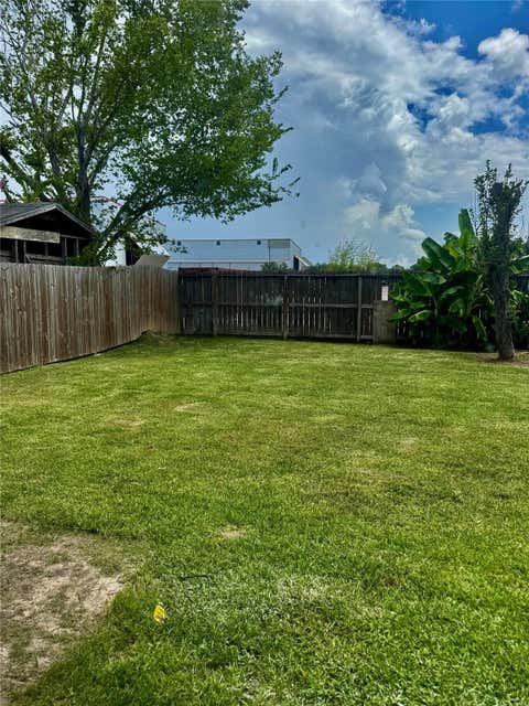 Tiny photo for 11306 Lovebird Lane, Houston, TX 77067 (MLS # 46725914)