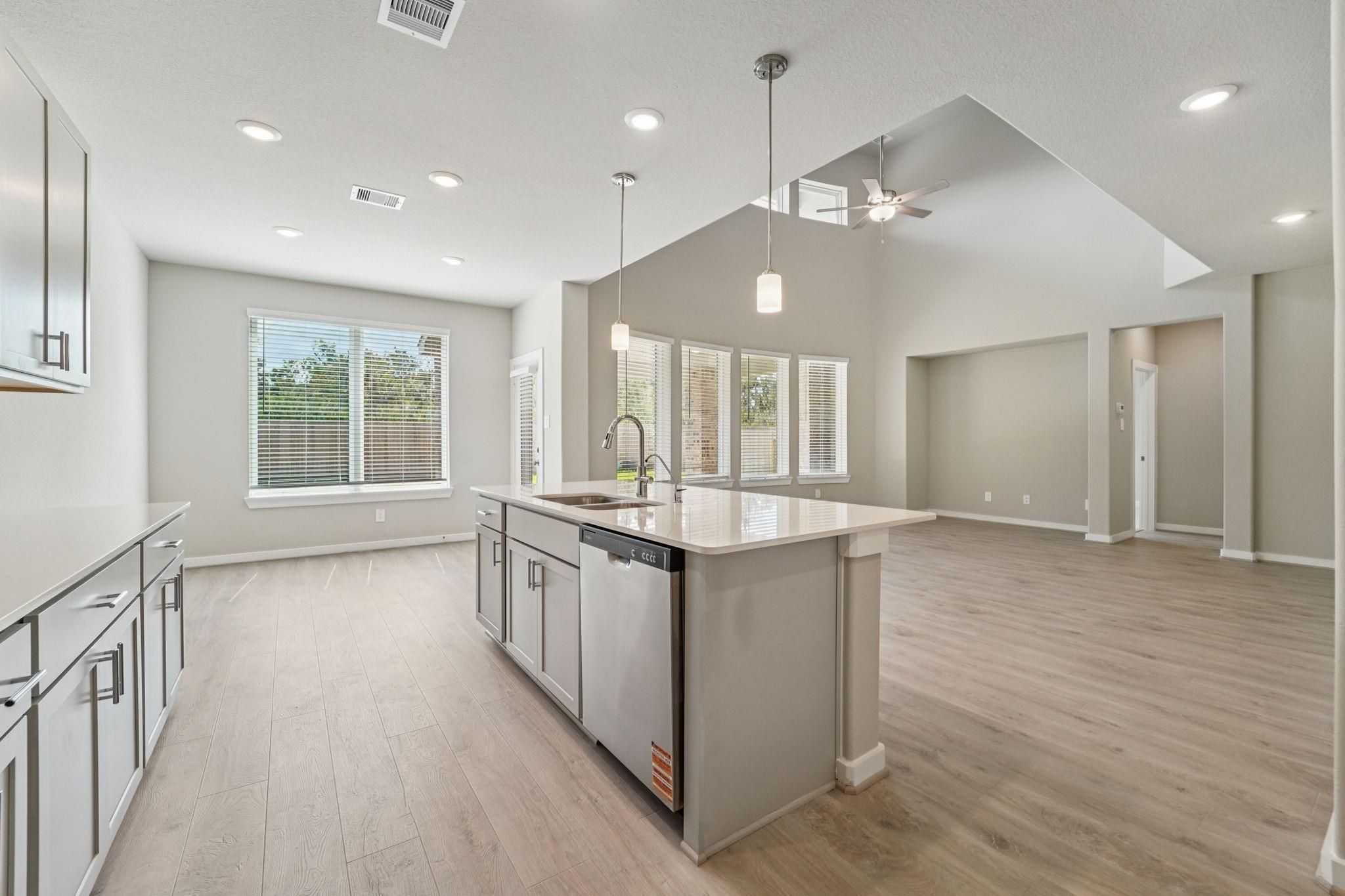 2806 Dark Lantern Lane