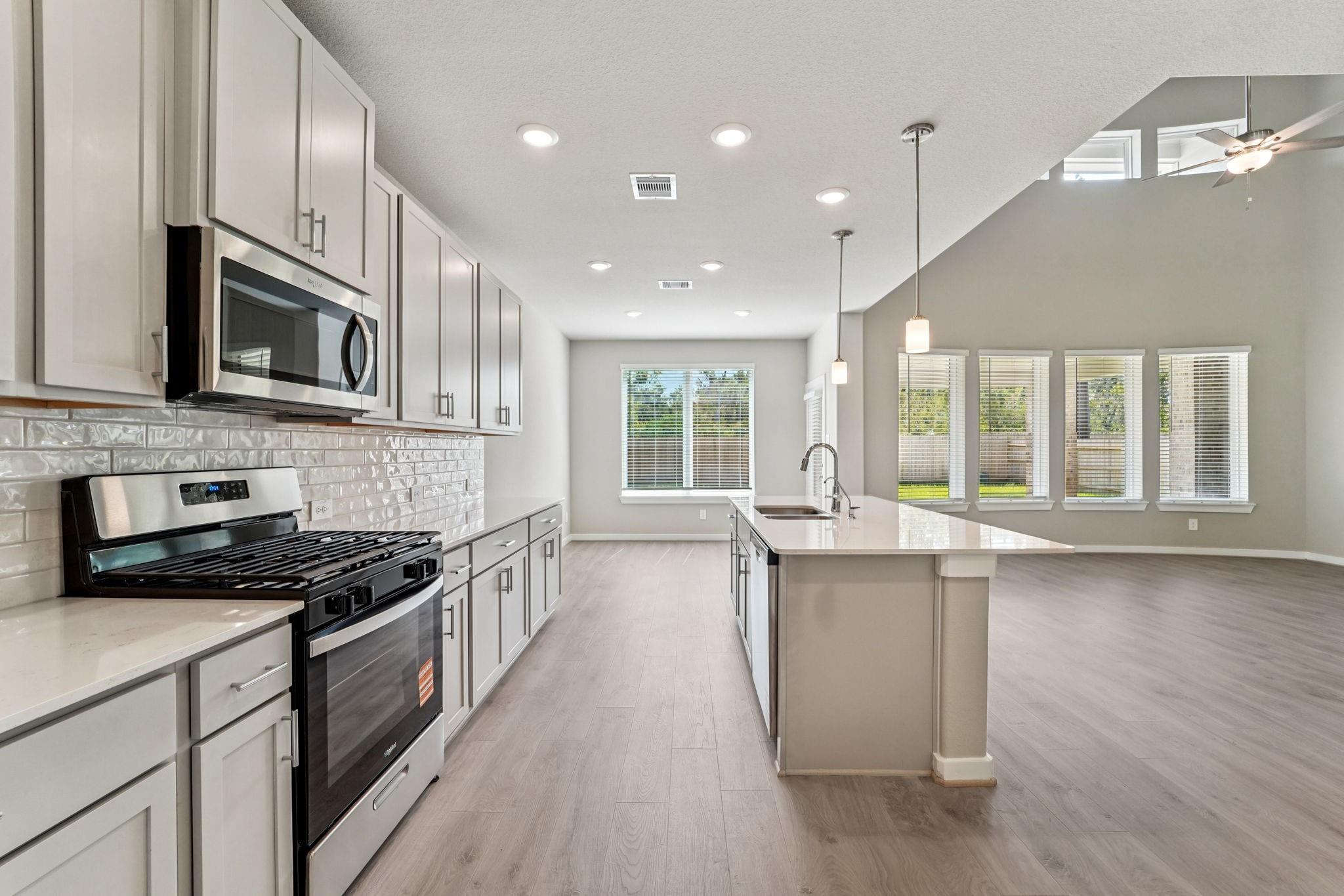 2806 Dark Lantern Lane