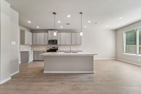 Homes For Sale - 2806 Dark Lantern Lane<br/> Rosenberg, TX 77471