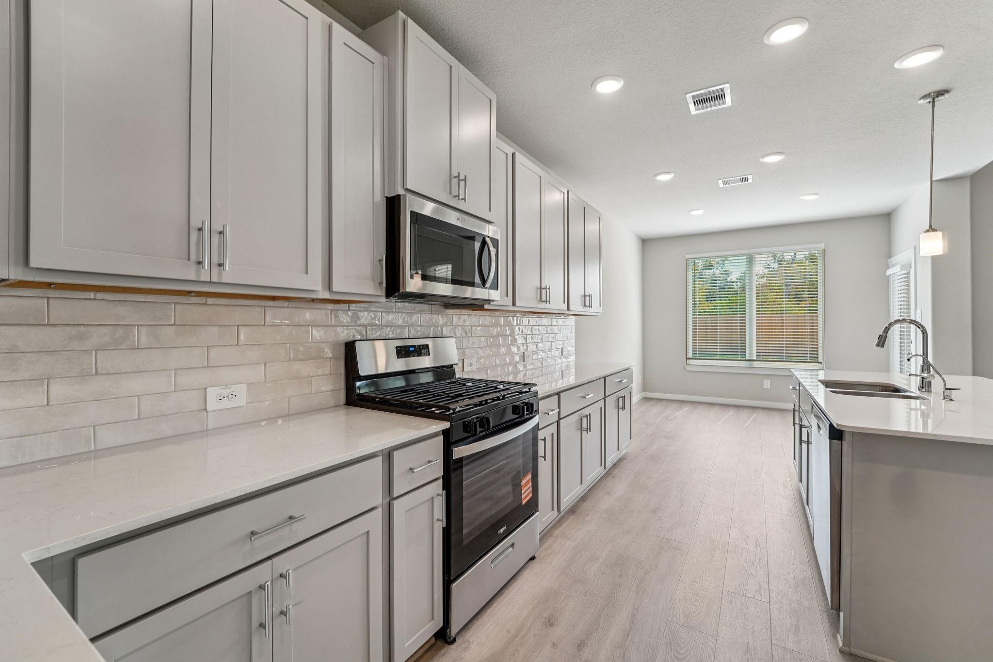 2806 Dark Lantern Lane