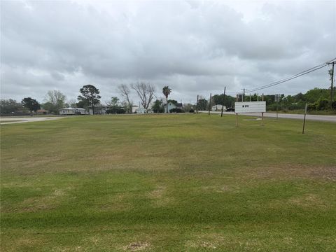 Photo of 11 3rd Street, Midfield, TX 77458 (MLS # 12964770)