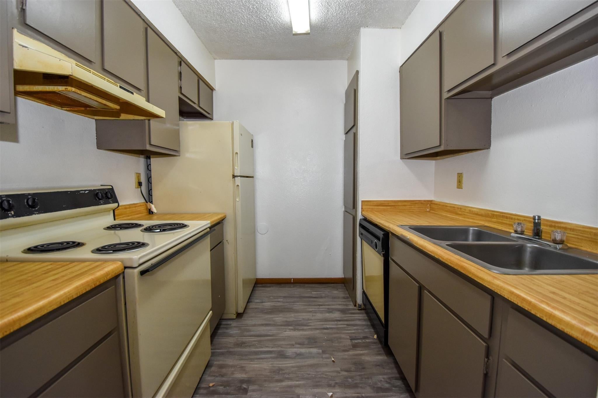 5252 Twin City Highway 376