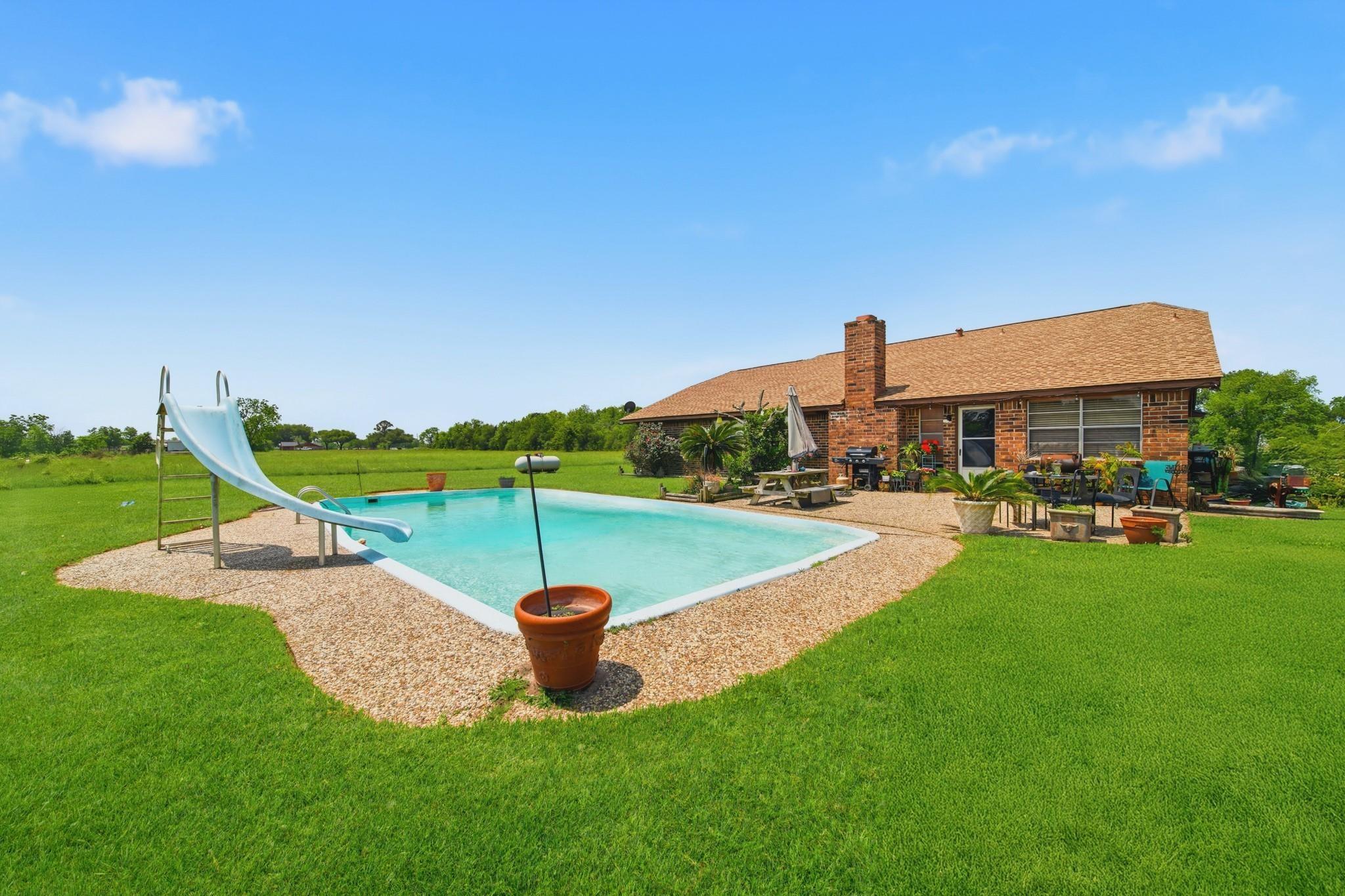 597 County Road 612