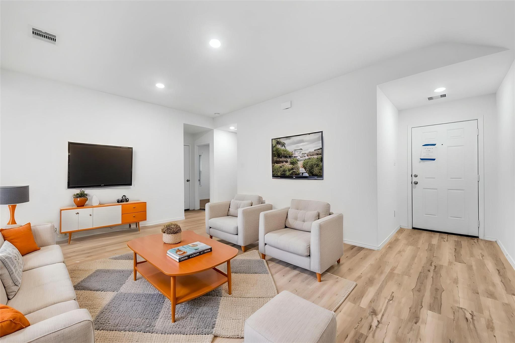 14534 Broadbury Pond Road
