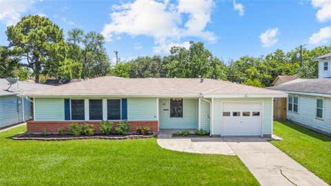 Photo of 2001 14th Avenue N, Texas City, TX 77590 (MLS # 22238432)