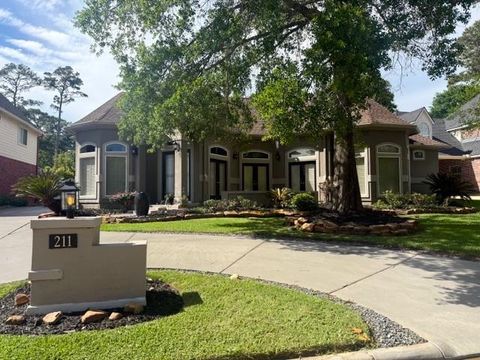 Photo of 211 Wedgewood Drive, Montgomery, TX 77356 (MLS # 24133801)