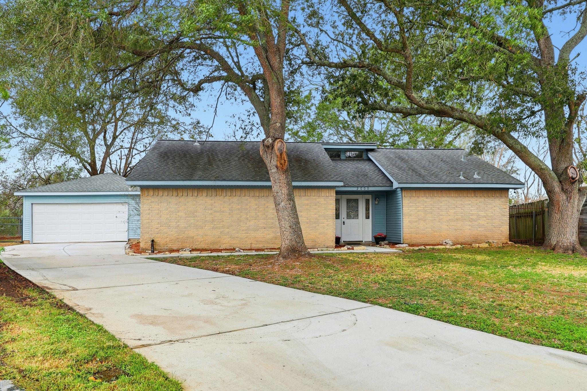 2000 Hamilton Street