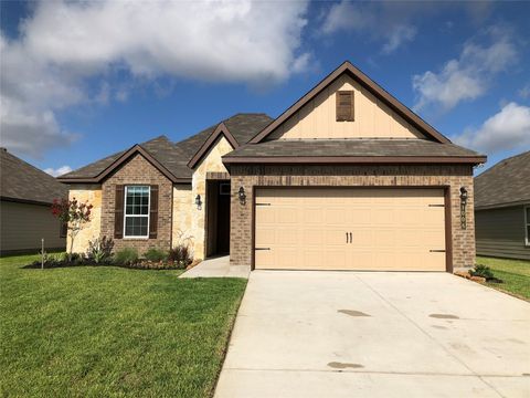 Photo of 1006 Old Vine Rd, Brenham, TX 77833 (MLS # 68352994)