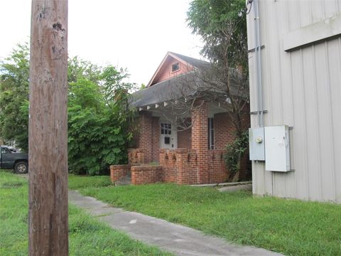 Photo of 3720 Bell Street, Houston, TX 77003 (MLS # 38148999)
