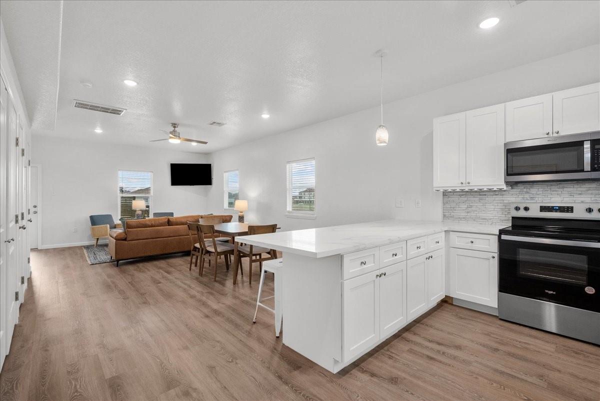 913 Blue Water Highway