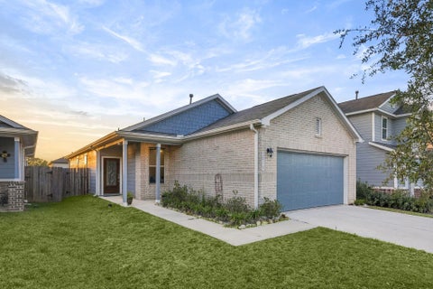 Photo of 25719 Boxwood Hedge Lane, Tomball, TX 77375 (MLS # 90442338)