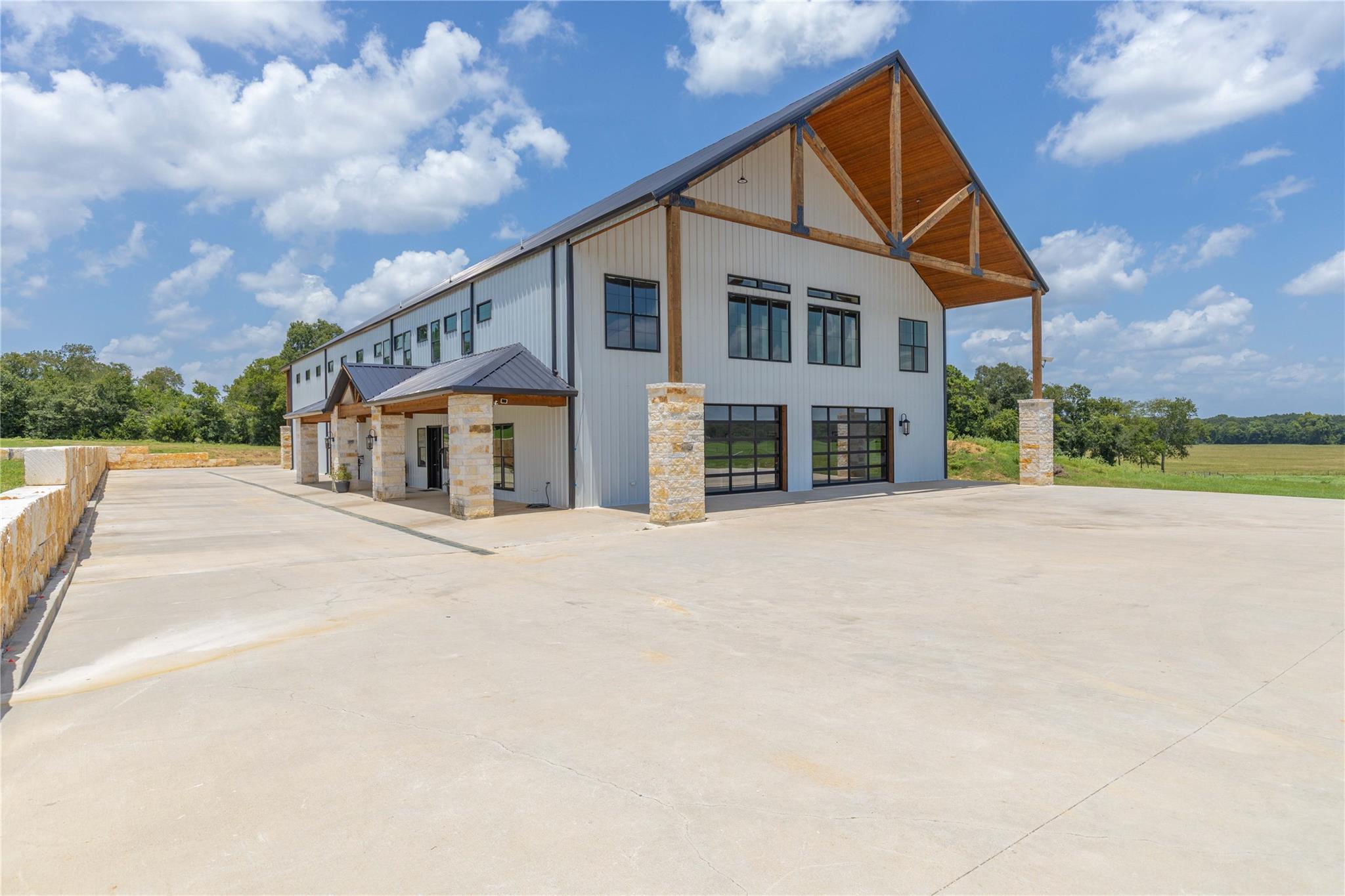 1221 Rock Creek Drive