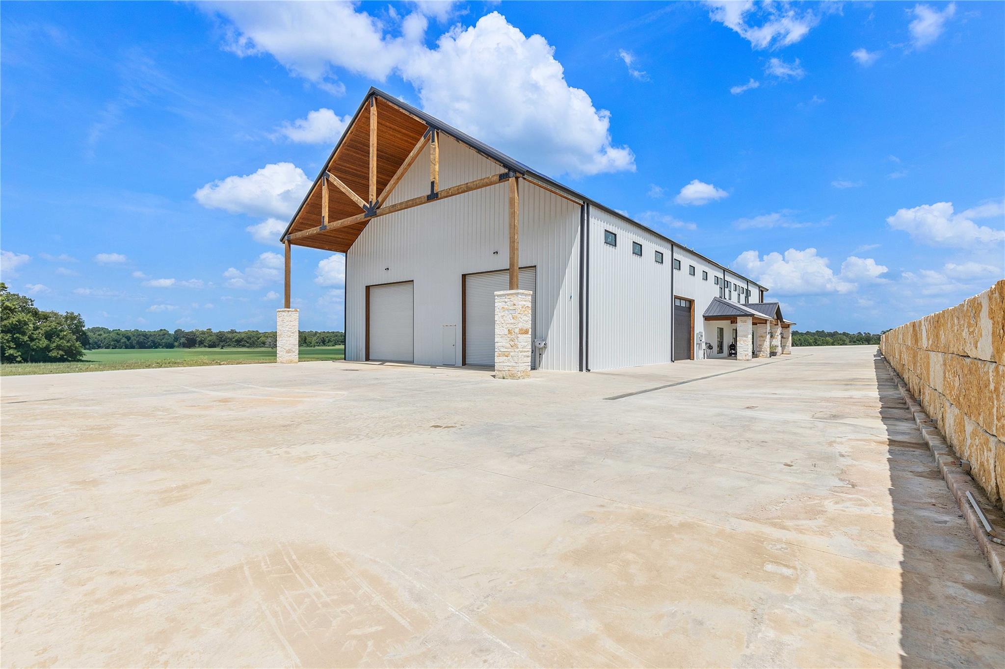 1221 Rock Creek Drive