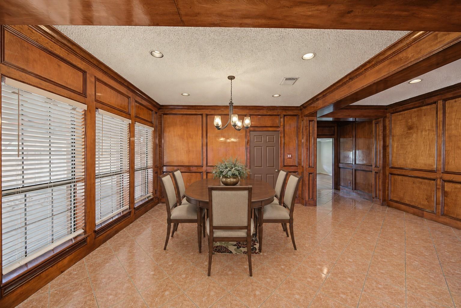1411 Guadalupe