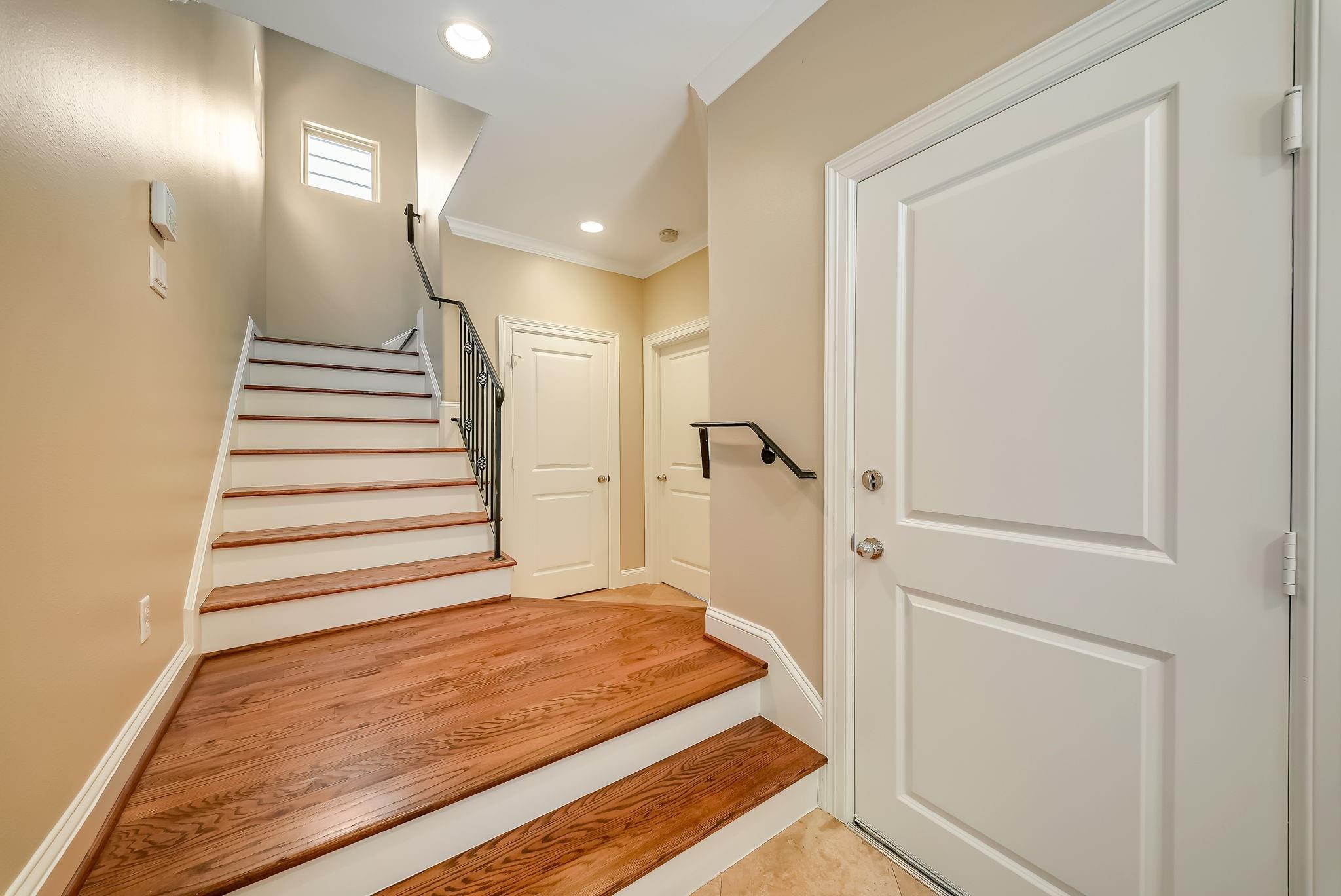 1616 Live Oak Street