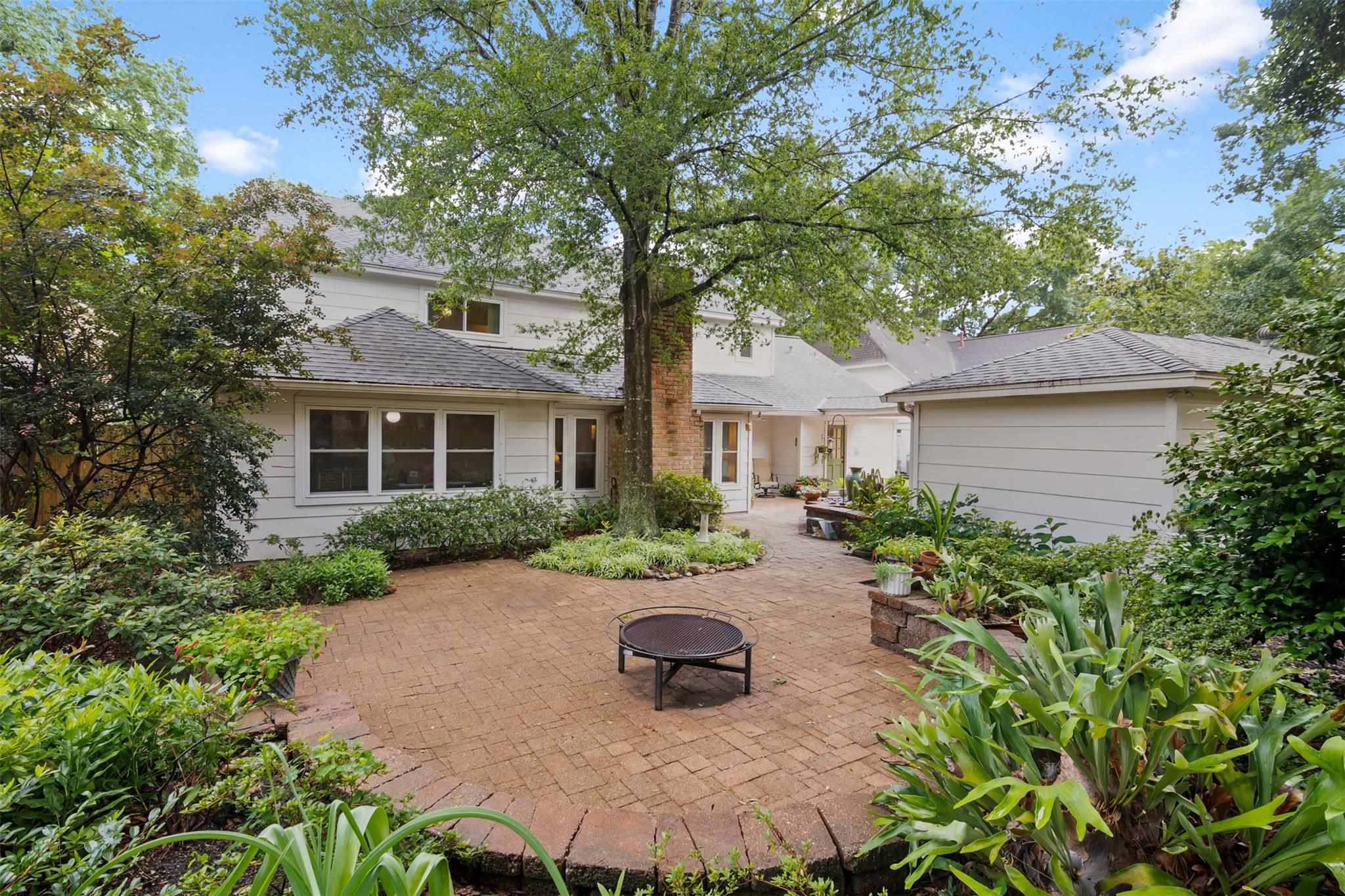5510 Court Of York