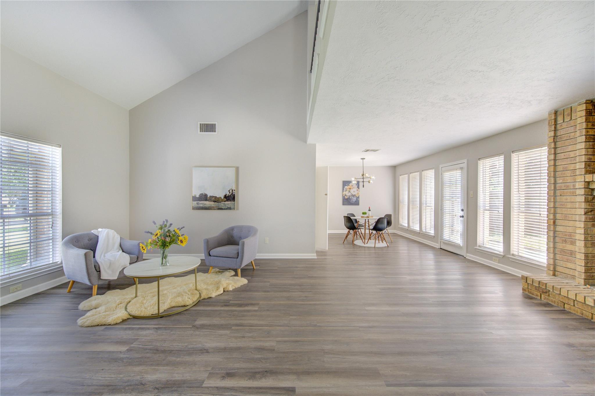 3327 Timber View Drive
