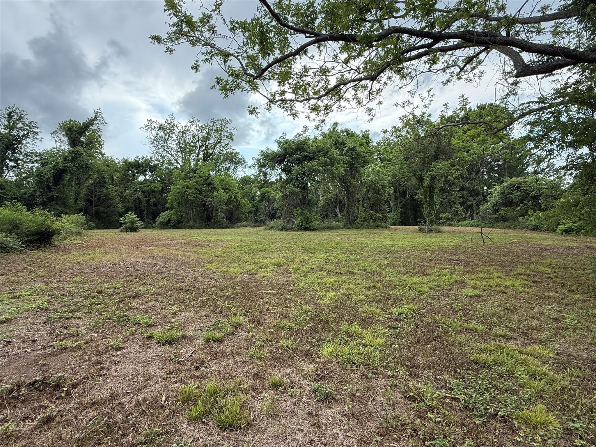 137 Fm 359 Rear Road