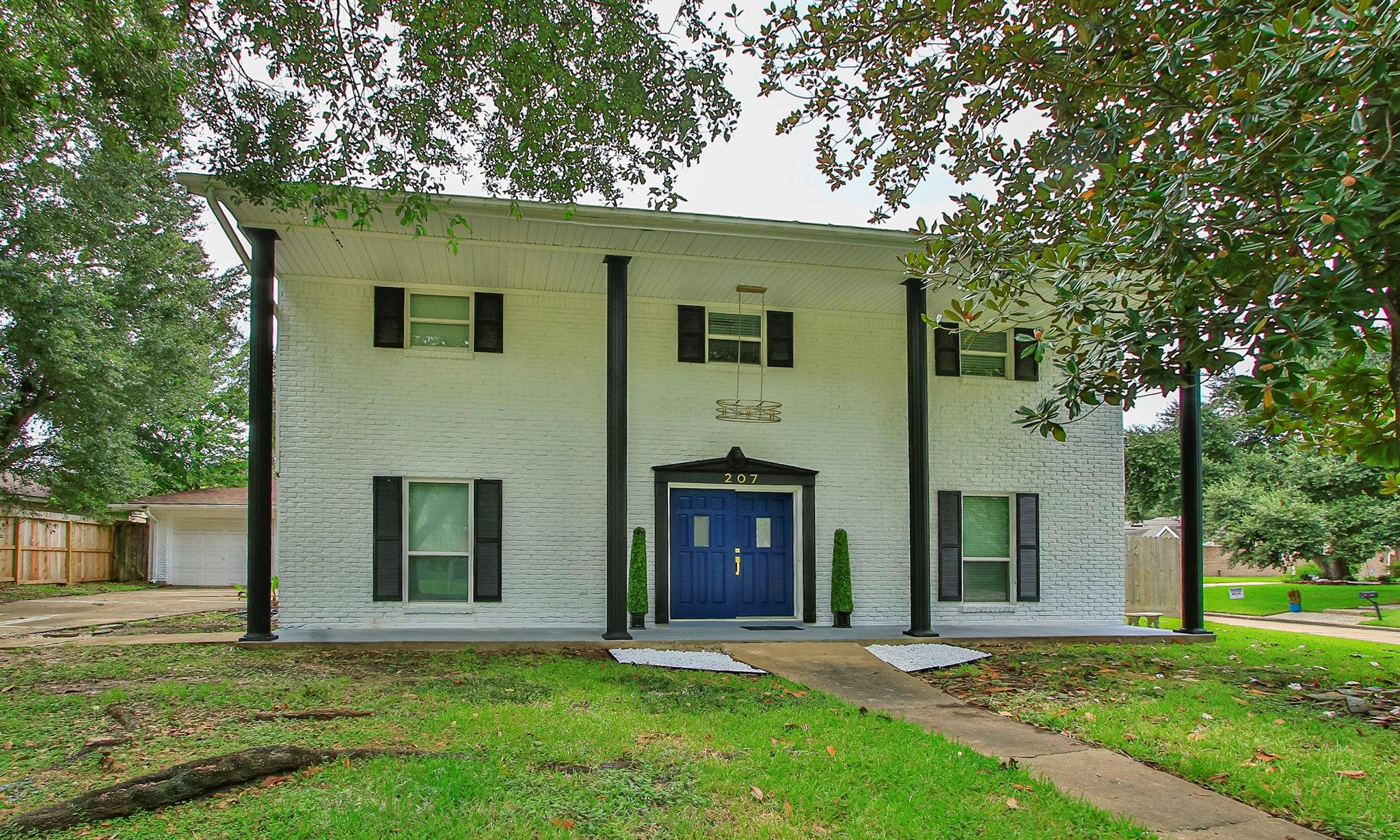 207 Burgundy Lane