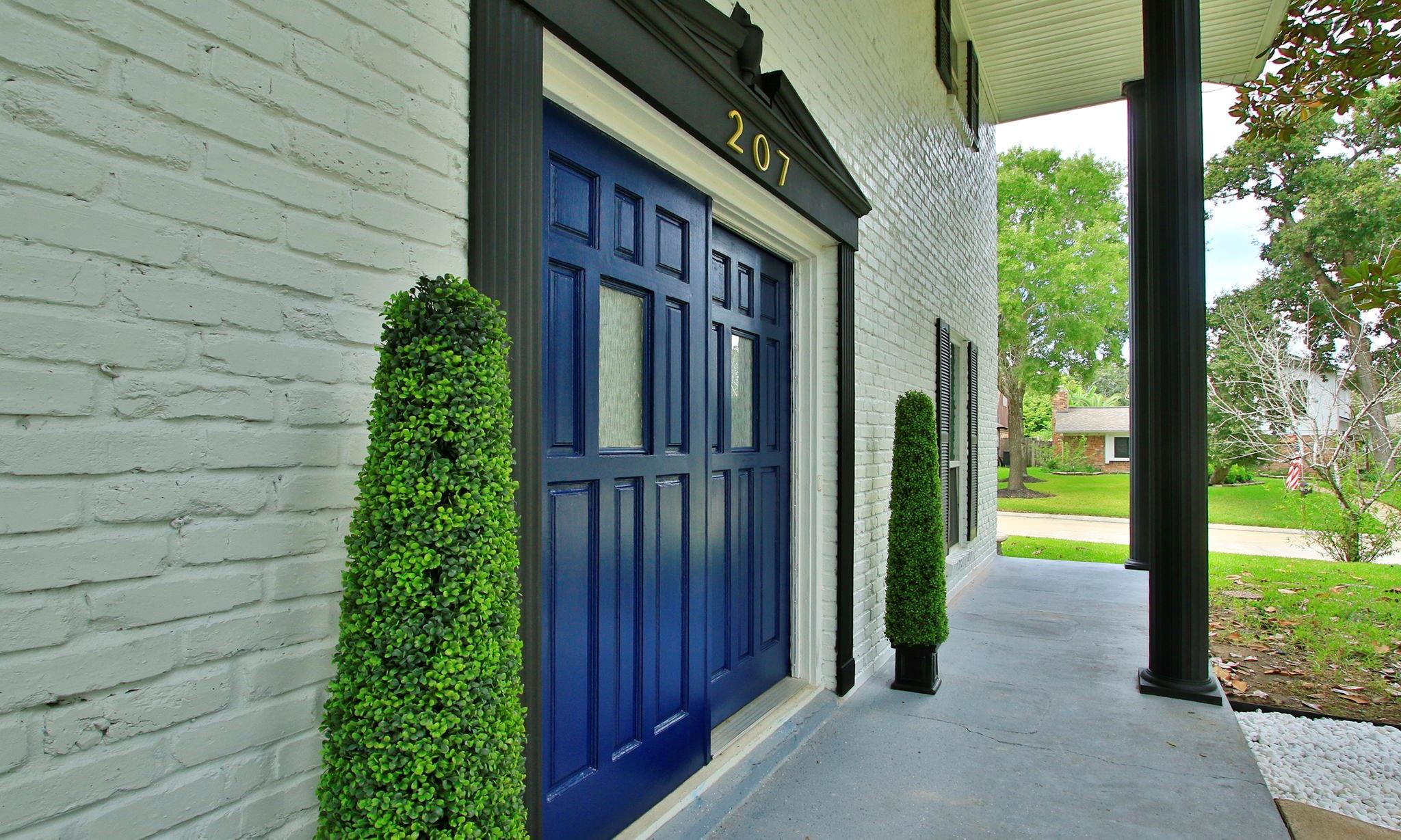 207 Burgundy Lane