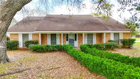Photo of 307 S Market Street, Louise, TX 77455 (MLS # 86267389)
