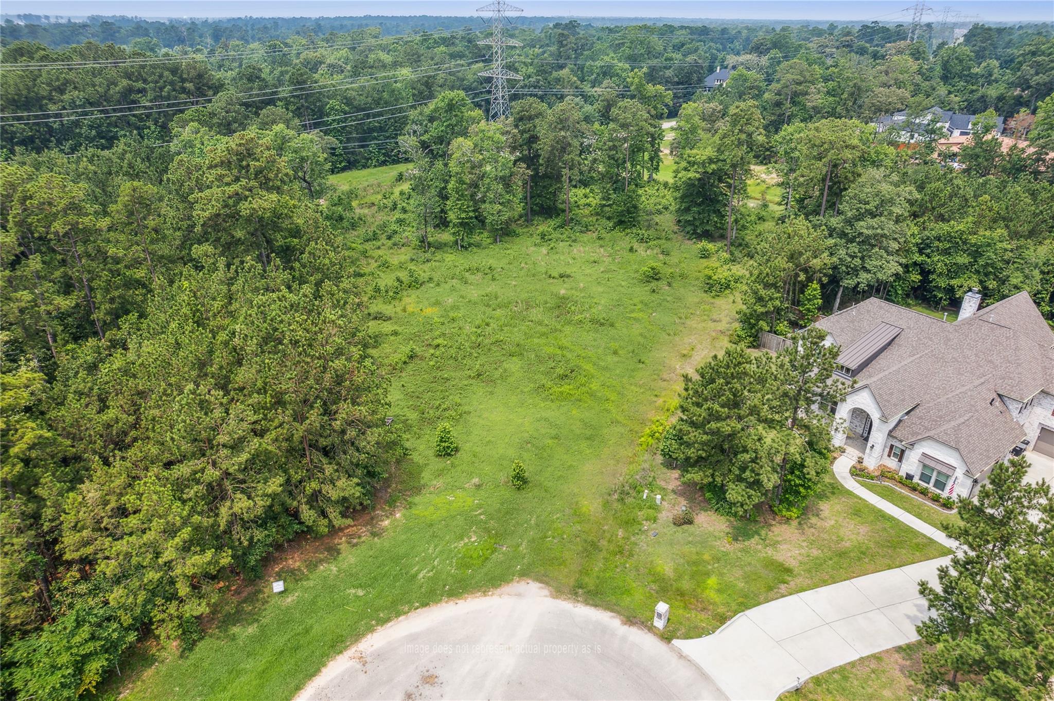 4406 Chateau Creek Way