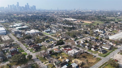 Tiny photo for 1213 Boswell Street, Houston, TX 77009 (MLS # 52550723)