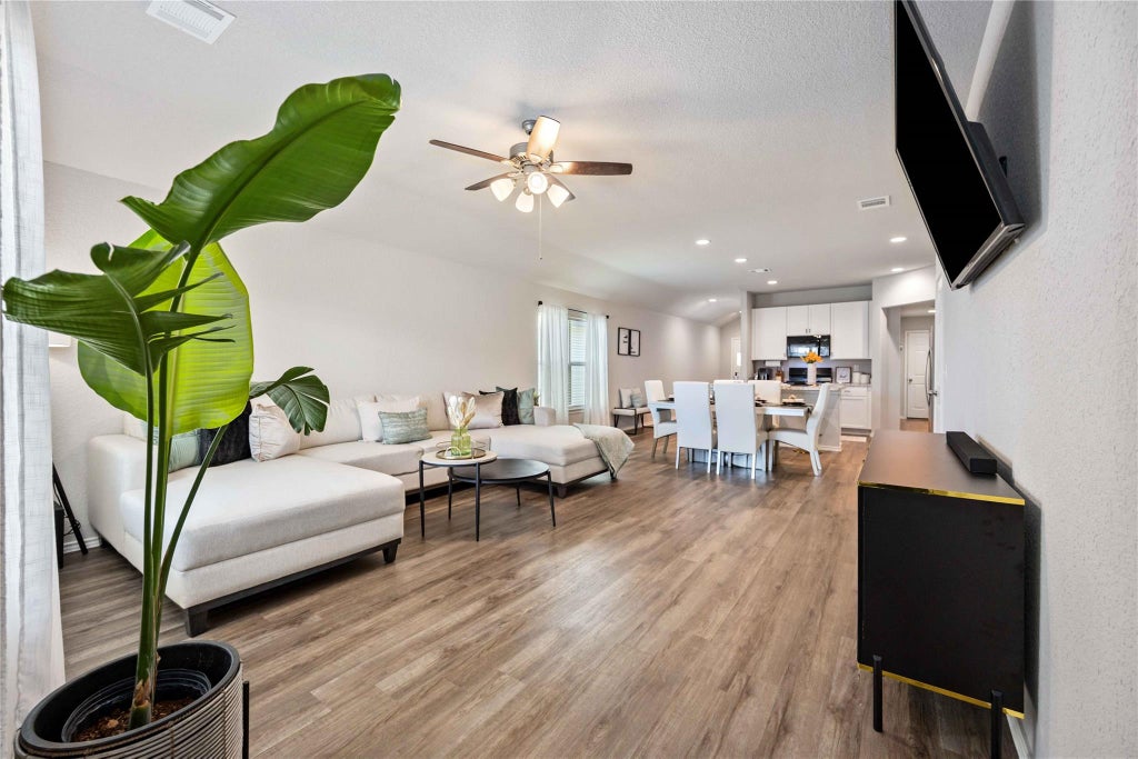 Photo of 10527 Meadow Saffron Drive, Houston, TX 77016 (MLS # 60736069)